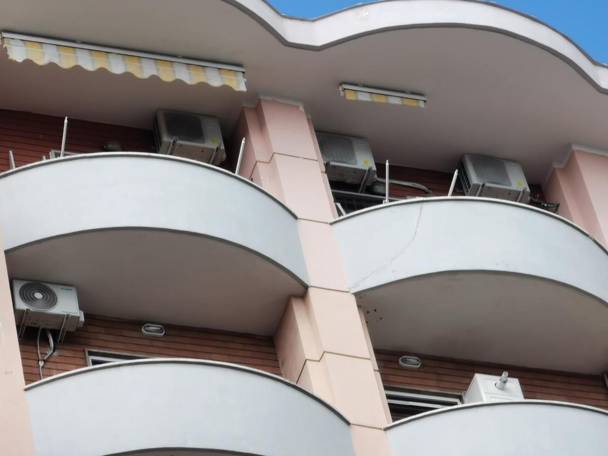Apartamento Le Terrazze Del Sole Nápoles Exterior foto