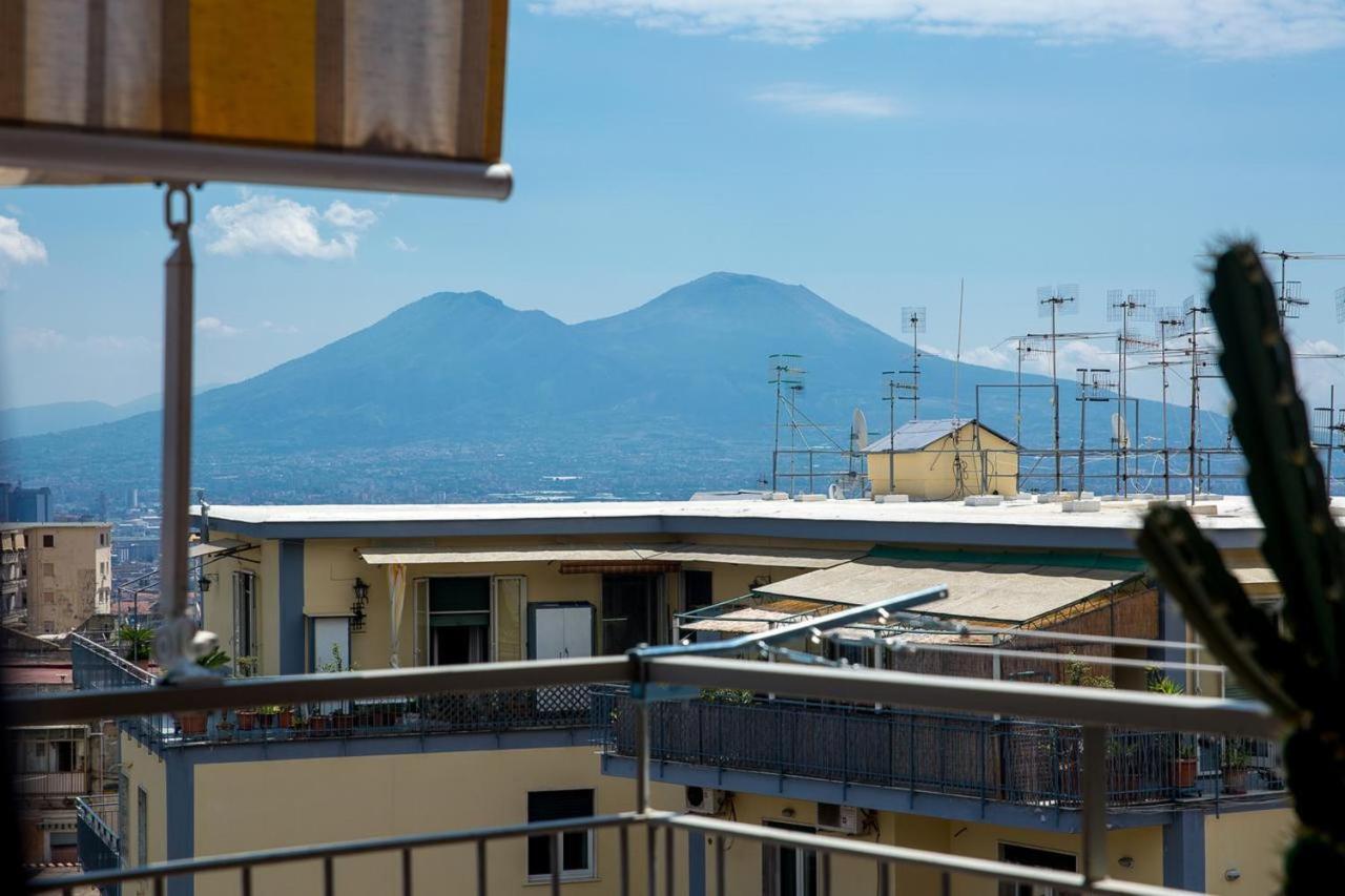 Apartamento Le Terrazze Del Sole Nápoles Exterior foto
